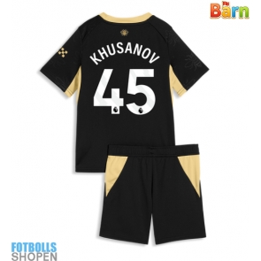 Billiga Manchester City Abdukodir Khusanov #45 Bortatröja Barn 2026-27 Kortärmad (+ Korta byxor)